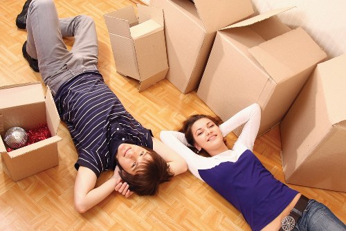 Cubic-yard pricing discussion for a flat move near Brockley Station